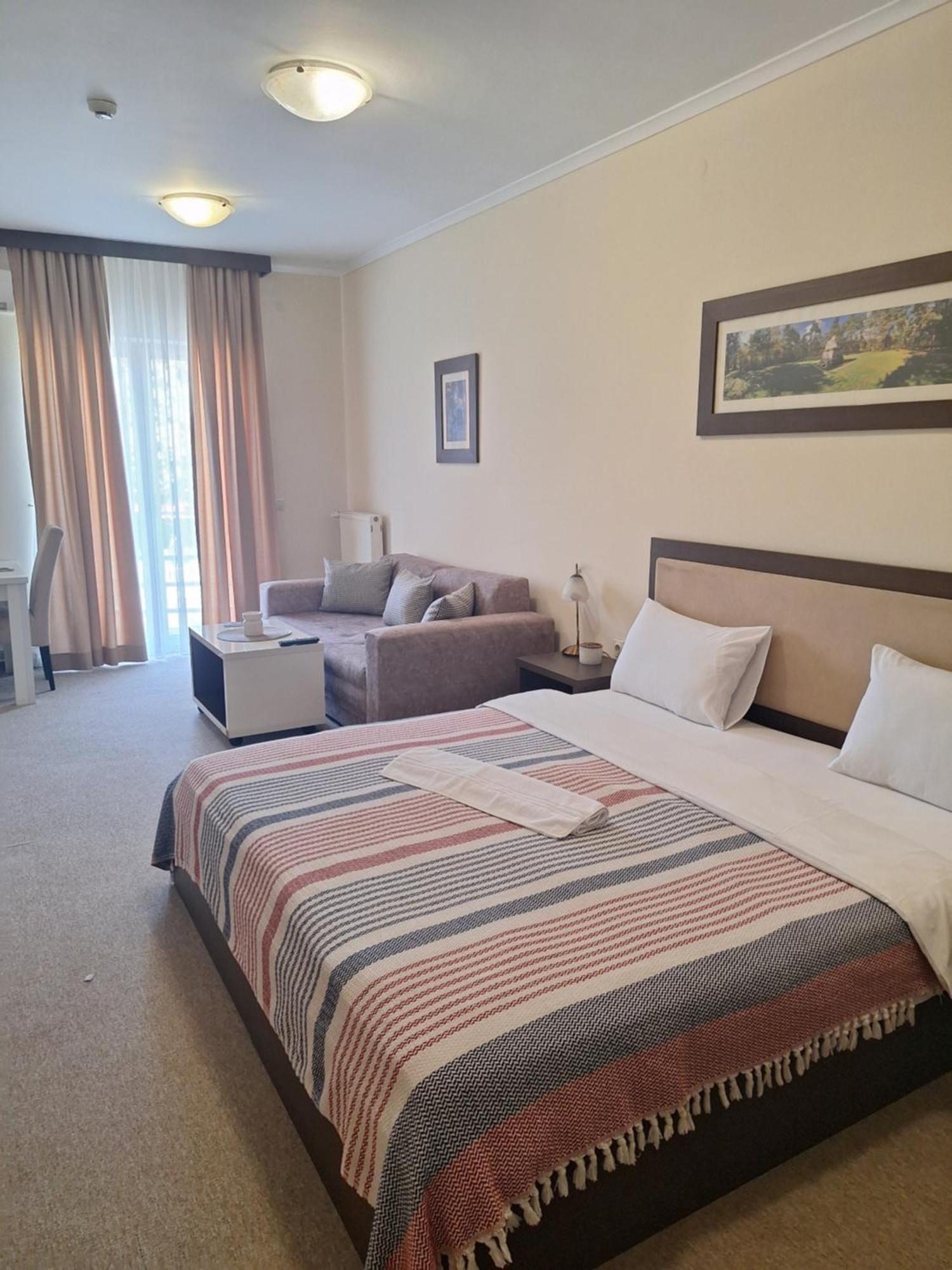 Garni Hotel Ema Крагуевац Экстерьер фото