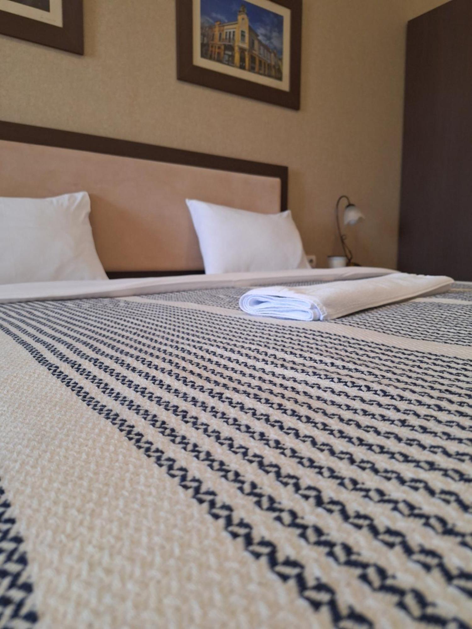 Garni Hotel Ema Крагуевац Экстерьер фото