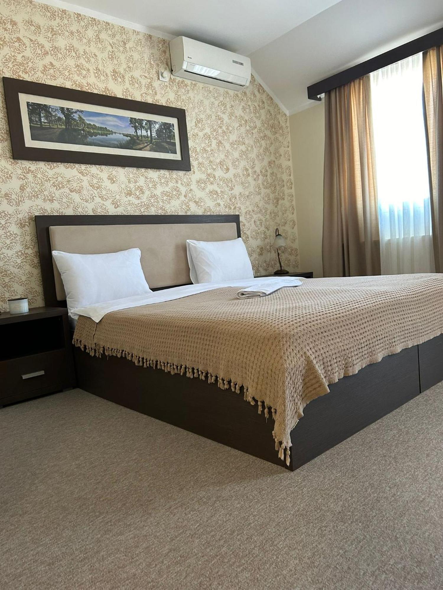 Garni Hotel Ema Крагуевац Экстерьер фото